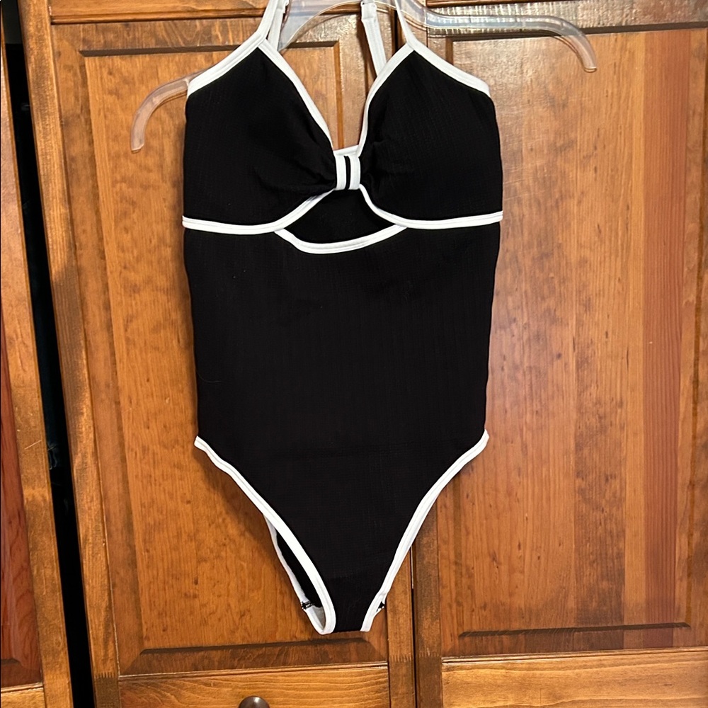 Black and White cutout Swimsuit size XL